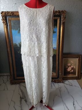 MES AMI Heavily Beaded Ivory Lace Sleeveless Maxi Dress with Scalloped Overlay